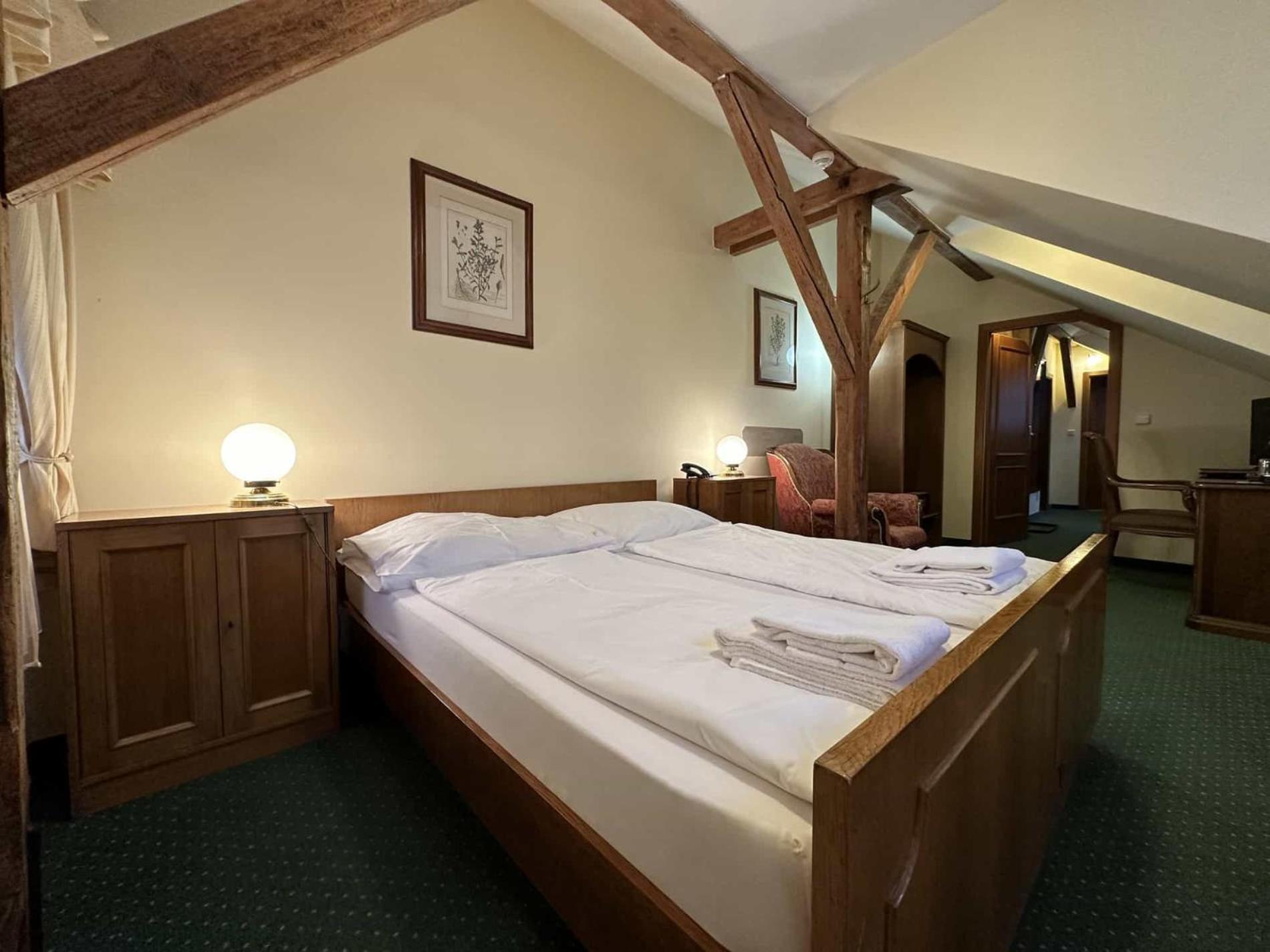 Hotel U Zamecku Cihelny การ์โลวีวารี ภายนอก รูปภาพ