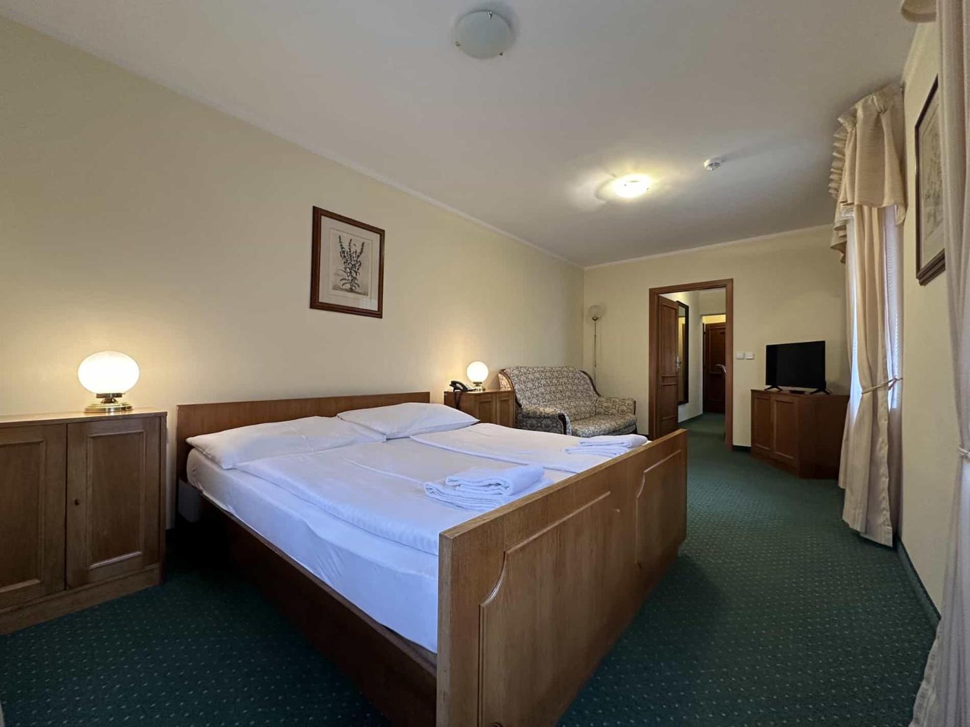 Hotel U Zamecku Cihelny การ์โลวีวารี ภายนอก รูปภาพ