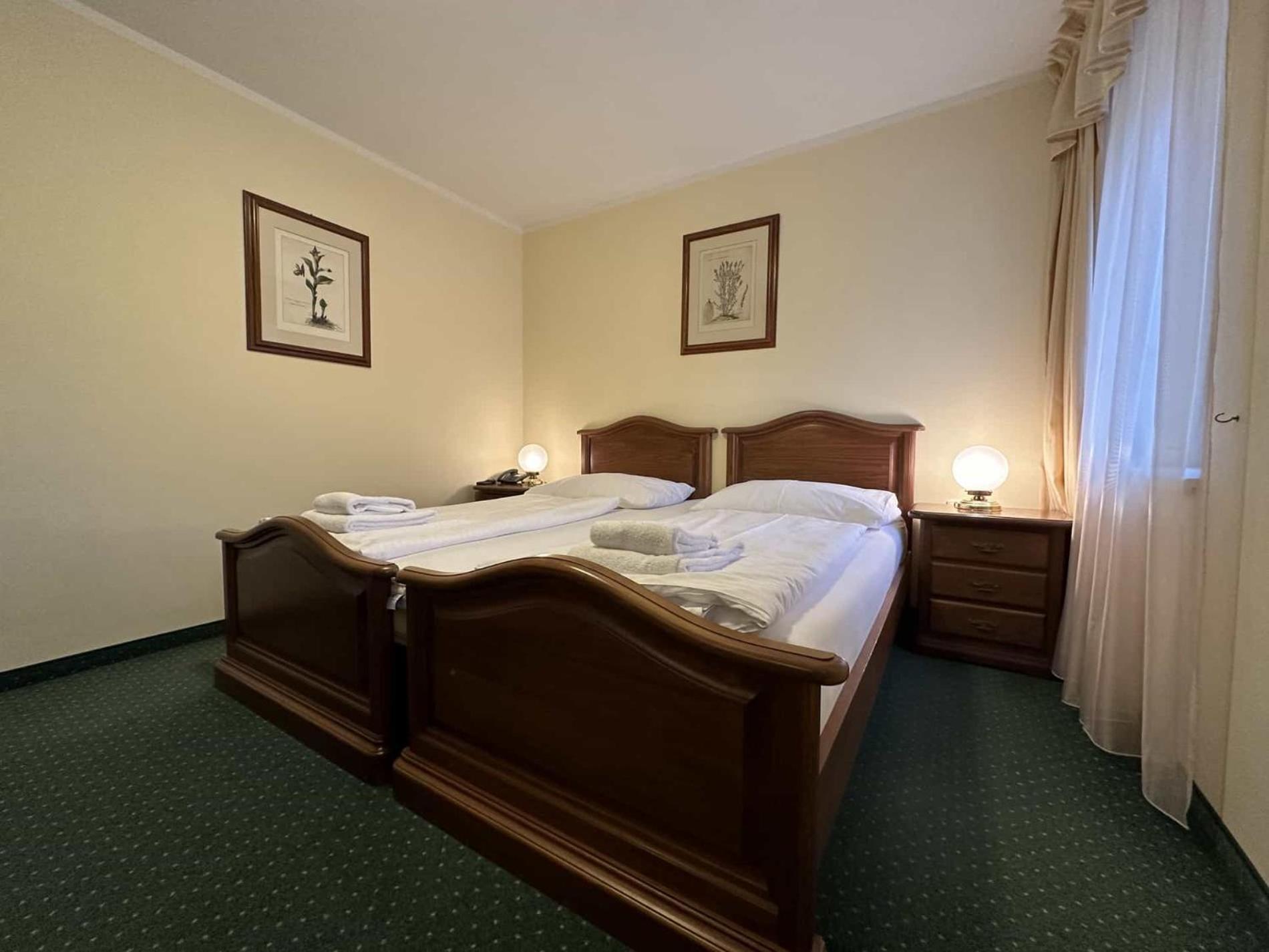 Hotel U Zamecku Cihelny การ์โลวีวารี ภายนอก รูปภาพ